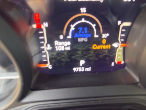 Used 2024 Jeep Gladiator Sport image 12