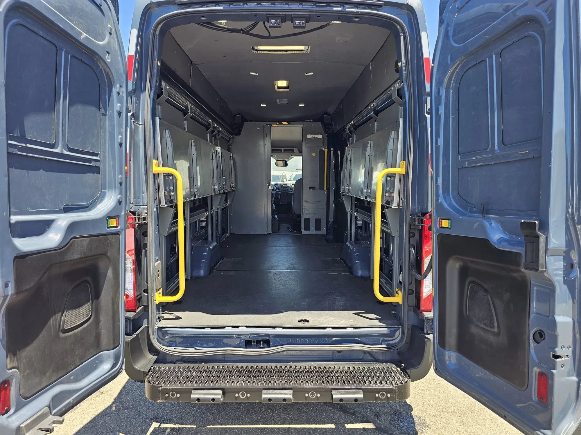 Used 2019 Ford Transit 250 148 High Roof Extended RWD image 11
