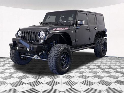 Used 2017 Jeep Wrangler Unlimited Rubicon w/ Connectivity Group AWD/4WD image 50