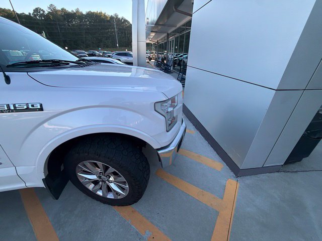 Used 2015 Ford F150 King Ranch w/ Equipment Group 601A Luxury AWD/4WD image 29