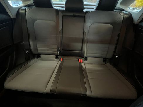 Used 2025 Volkswagen Jetta SE image 38