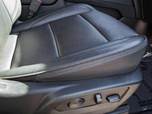 Used 2023 Chevrolet Tahoe High Country image 43