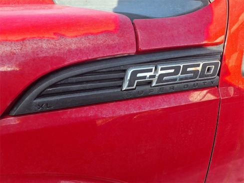 Used 2012 Ford F250 XL w/ PWR Equipment Group image 4