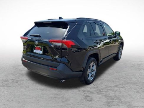 Certified 2025 Toyota RAV4 LE AWD/4WD image 7