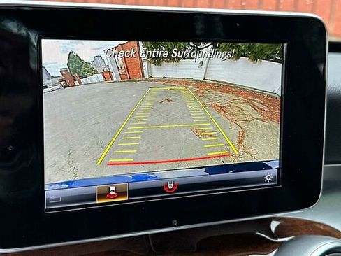 Used 2018 Mercedes-Benz C 300 4MATIC Sedan image 25