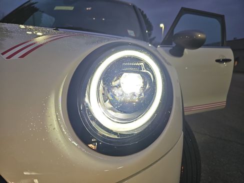 Used 2023 MINI Cooper S image 32