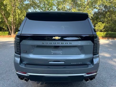 Used 2026 Chevrolet Suburban Premier AWD/4WD image 8