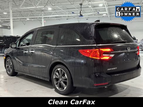 Used 2022 Honda Odyssey Elite image 2