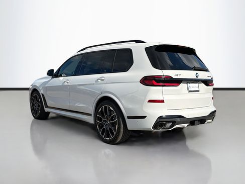 New 2026 BMW X7 xDrive40i w/ Executive Package image 5