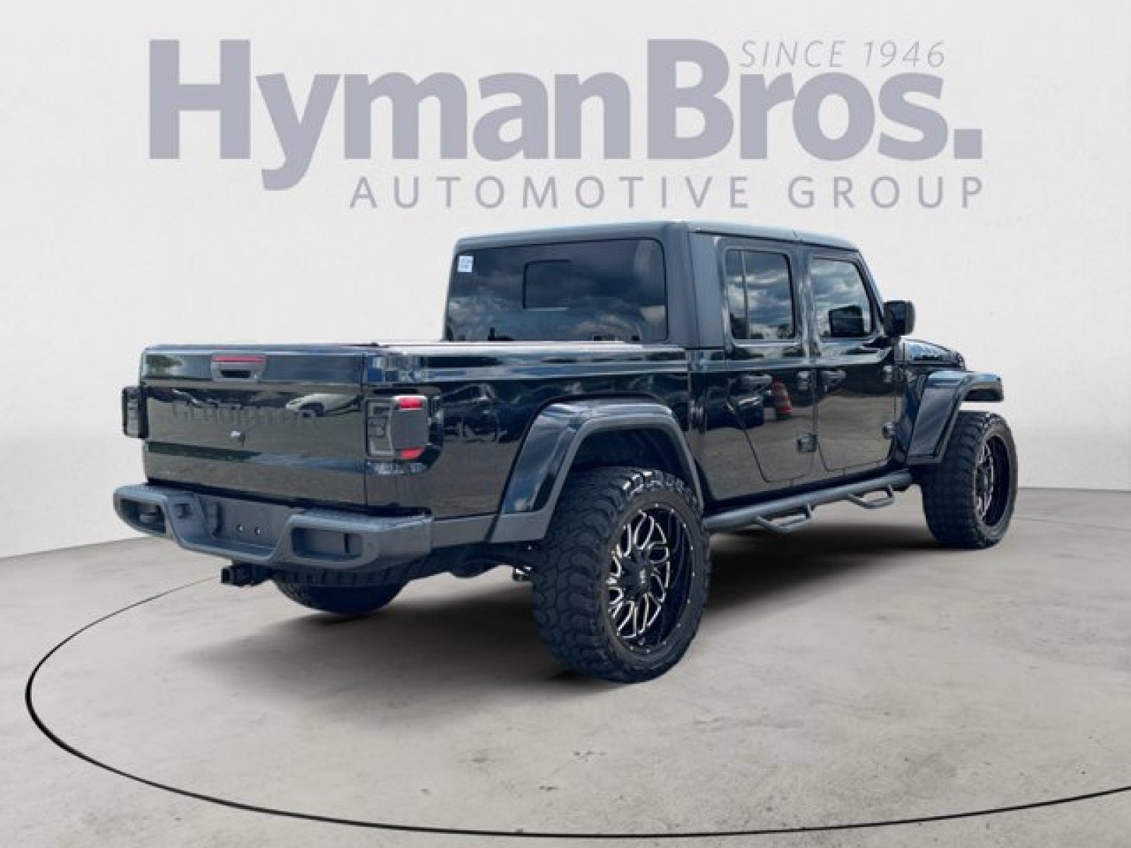 Used 2021 Jeep Gladiator Sport AWD/4WD image 3