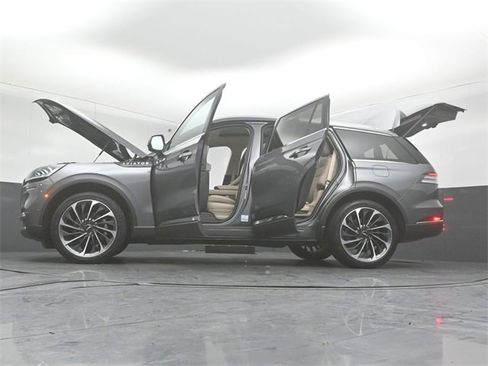 Certified 2023 Lincoln Aviator Reserve w/ Equipment Group 201A image 52