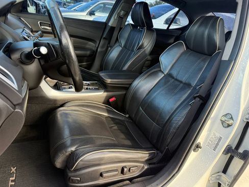 Used 2018 Acura TLX w/ Advance Package FWD image 7