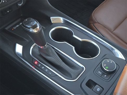 Used 2019 Chevrolet Traverse High Country image 15