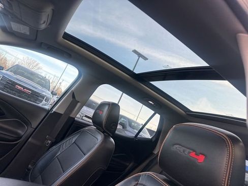 Used 2022 GMC Terrain AT4 w/ Tech Package image 8