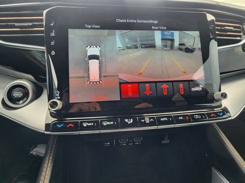 Used 2022 Jeep Grand Wagoneer Series III image 27