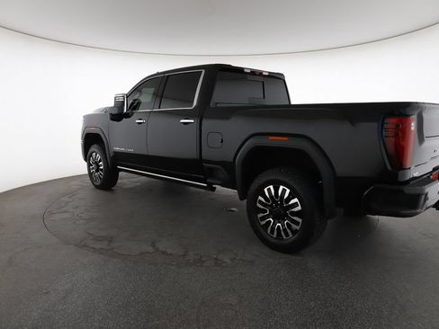 Used 2024 GMC Sierra 2500 Denali Ultimate w/ Max Trailering Package AWD/4WD image 9