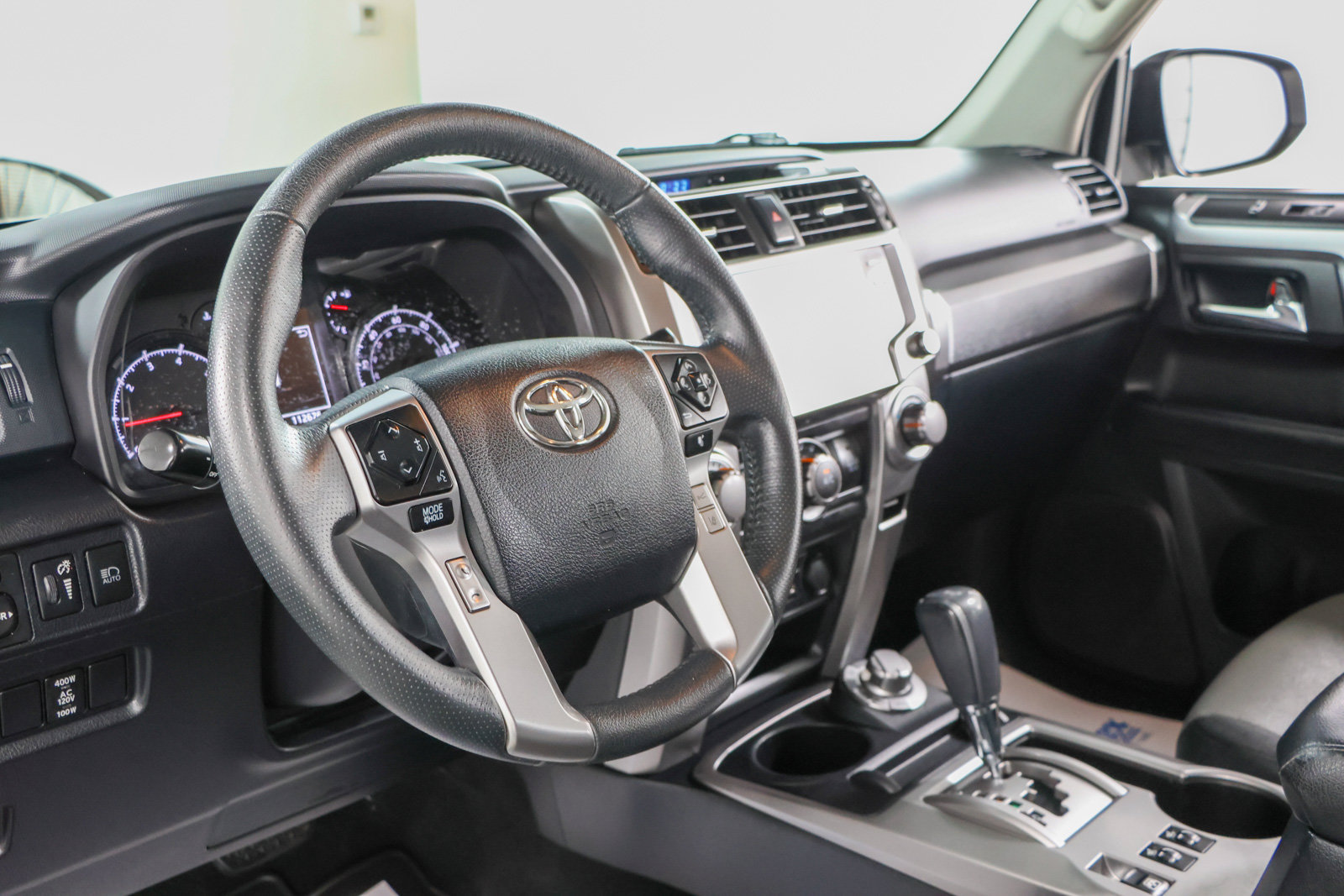 Used 2021 Toyota 4Runner SR5 Premium w/ Moonroof Package AWD/4WD image 24