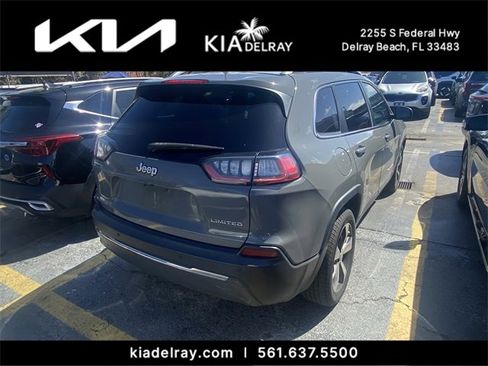Used 2019 Jeep Cherokee Limited image 3