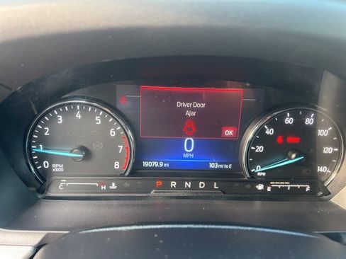 Used 2022 Ford Explorer XLT w/ Equipment Group 202A image 24