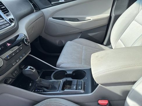 Used 2017 Hyundai Tucson SE image 15