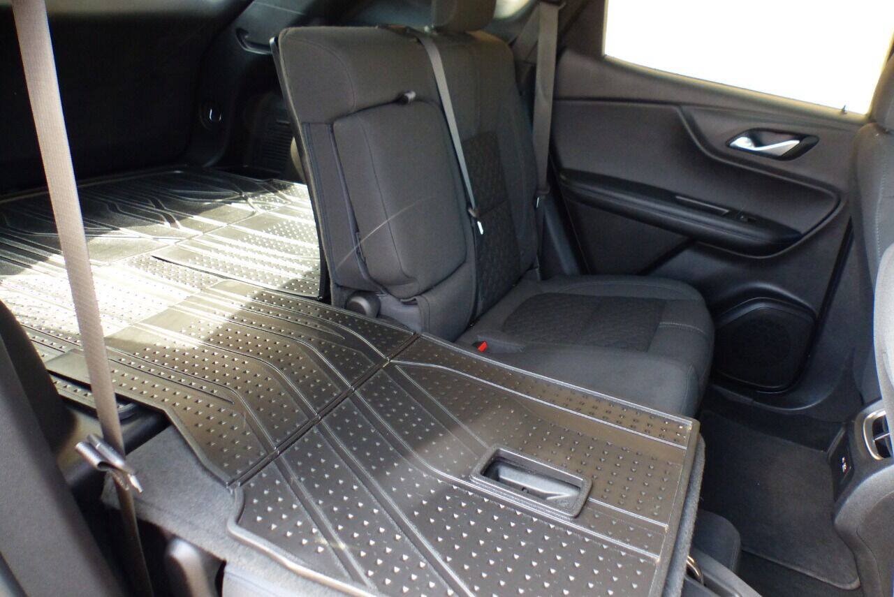 Used 2020 Chevrolet Blazer LT FWD image 39
