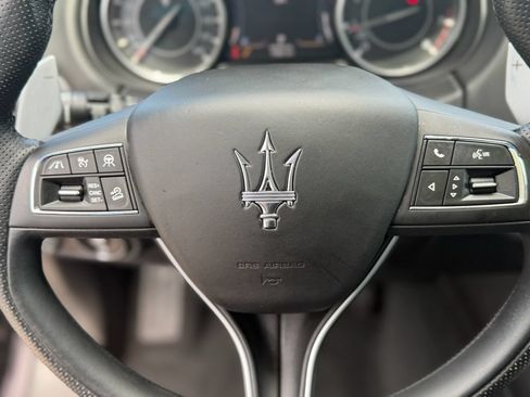 Used 2024 Maserati Levante GT Ultima AWD/4WD image 23