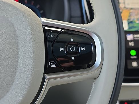 Used 2025 Volvo XC90 B6 Ultra w/ Protection Package Premier image 22