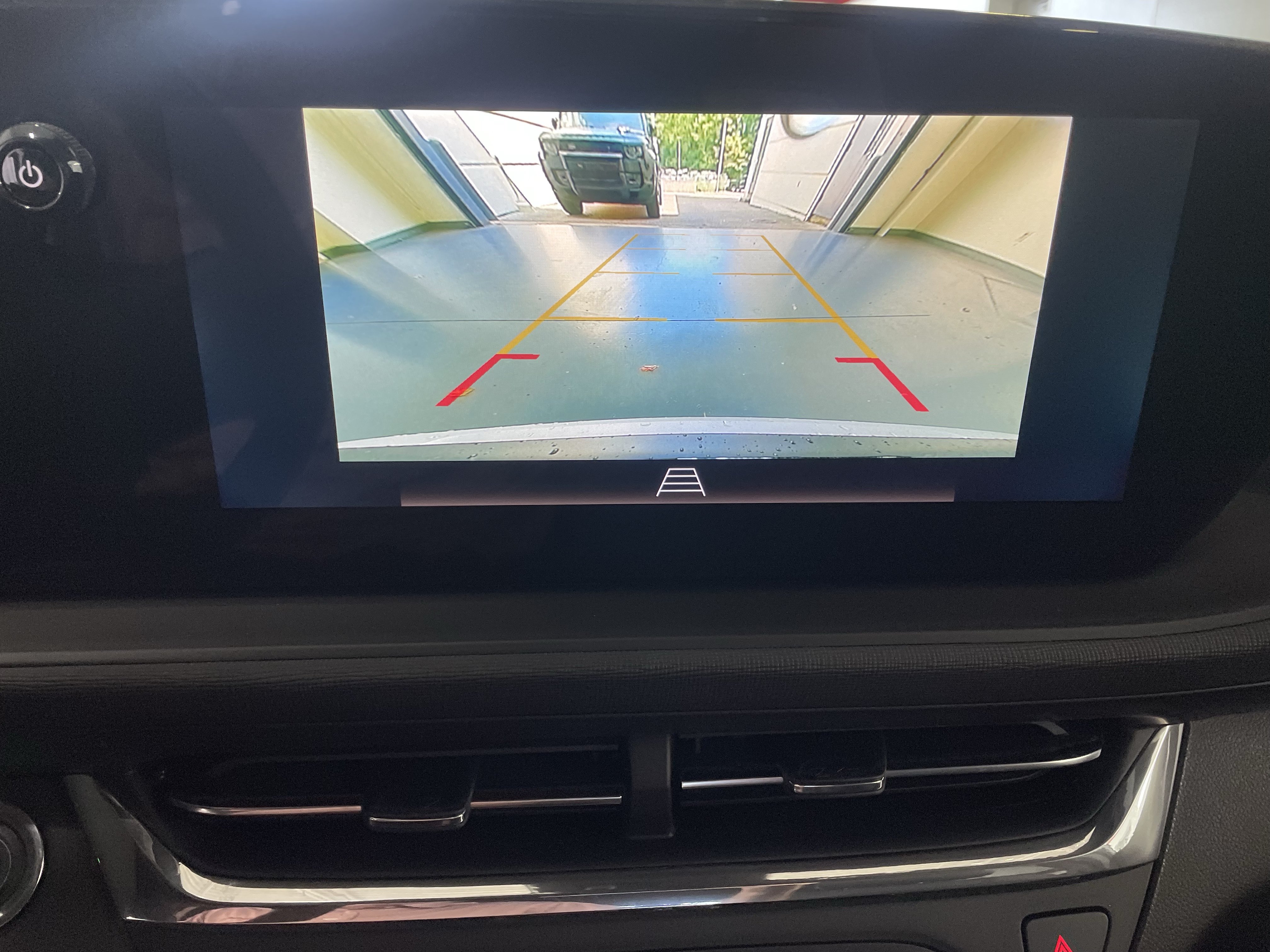 New 2026 Buick Envista Sport Touring w/ Convenience I Package FWD image 18