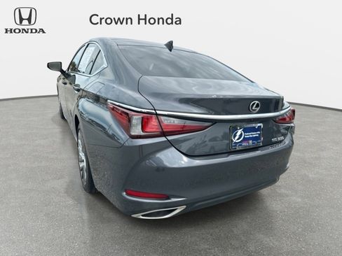 Used 2024 Lexus ES 350 w/ Technology Package image 10