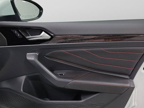 Used 2023 Volkswagen Jetta GLI Autobahn image 12