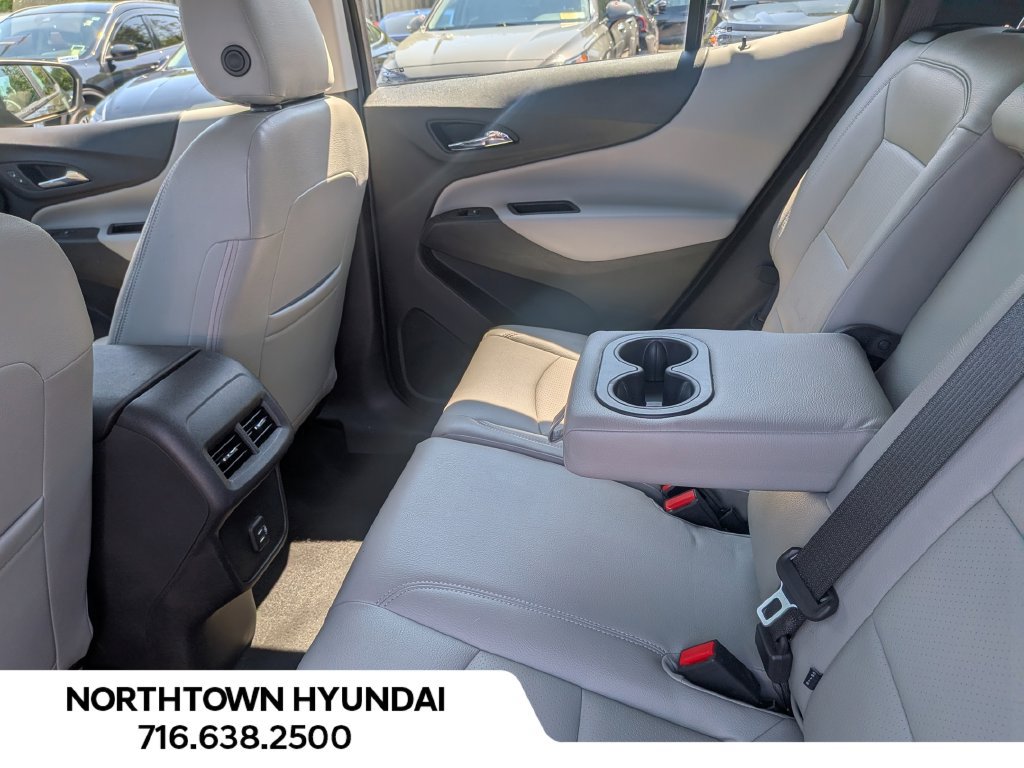 Used 2020 Chevrolet Equinox LS FWD image 12