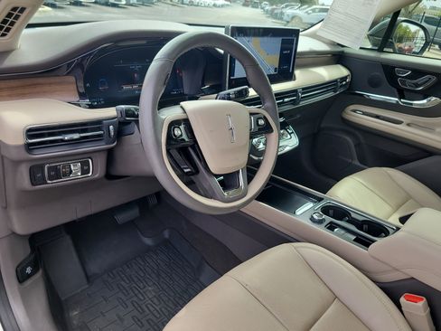 Used 2023 Lincoln Corsair Reserve w/ Equipment Group 201A image 20