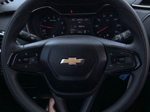 Used 2021 Chevrolet TrailBlazer LS image 12