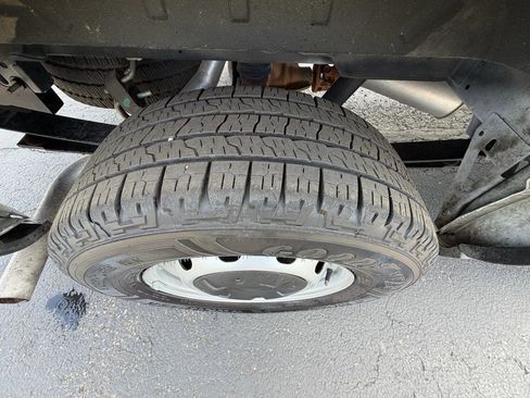 Used 2024 Ford Transit 250 148 Medium Roof w/ Load Area Protection Package image 36