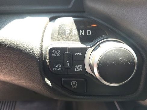 Used 2020 RAM 1500 Big Horn AWD/4WD image 19