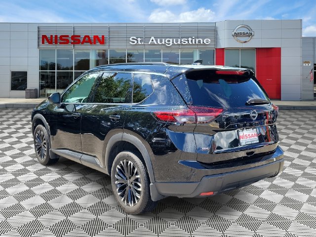 Certified 2026 Nissan Rogue Dark Armor AWD/4WD image 4