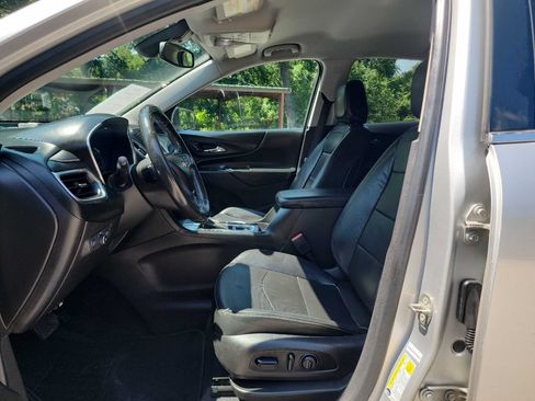 Used 2018 Chevrolet Equinox Premier FWD image 14