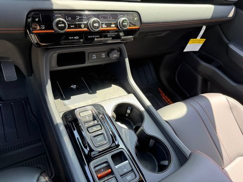 Certified 2026 Honda Pilot TrailSport image 28