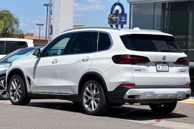Used 2024 BMW X5 xDrive40i AWD/4WD image 6