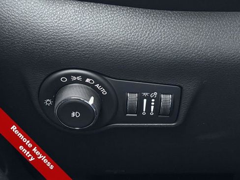 New 2026 Jeep Compass Limited image 18