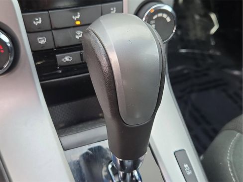 Used 2012 Chevrolet Cruze LT image 18