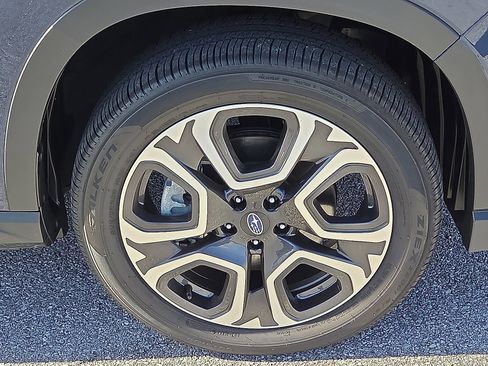 Used 2025 Subaru Ascent Touring image 7