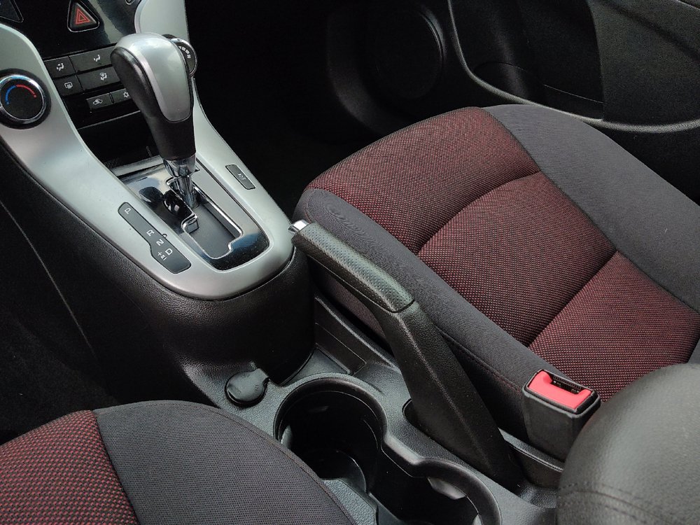 Used 2014 Chevrolet Cruze LT FWD image 26