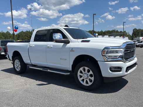 Used 2023 RAM 2500 Laramie AWD/4WD image 2