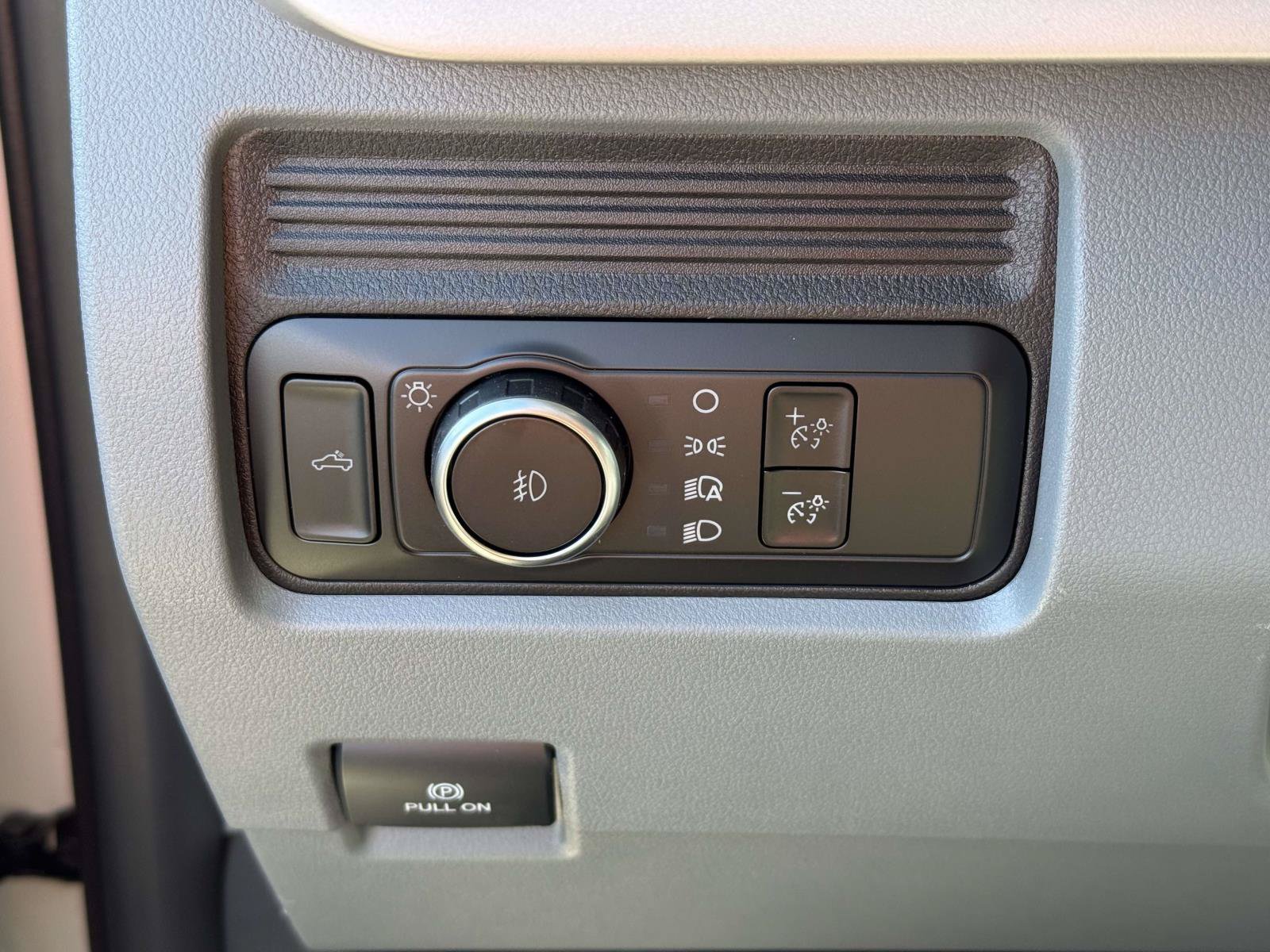 New 2027 Ford F550 4x4 Crew Cab image 19
