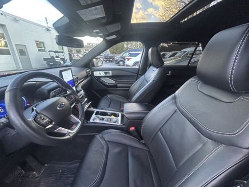 Used 2023 Ford Explorer ST w/ Equipment Group 401A image 13