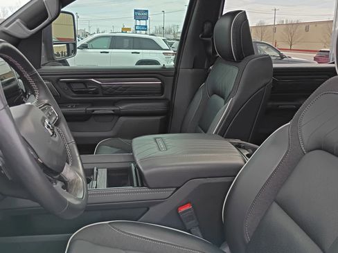 Used 2025 RAM 1500 Limited w/ Trailer Tow Group image 15