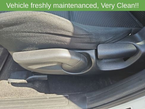 Used 2012 MAZDA MAZDA3 i Touring FWD image 30