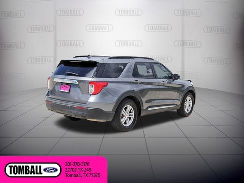 Used 2023 Ford Explorer XLT RWD image 7