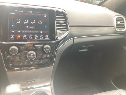 Used 2020 Jeep Grand Cherokee Limited AWD/4WD image 19